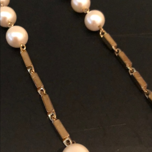 VINTAGE PEARLS W/ BRONZE GOLDTONE BARS - Picture 6 of 8